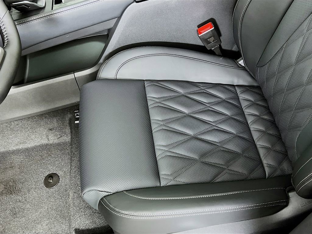 New 2026 Nissan Rogue Platinum AWD/4WD image 17