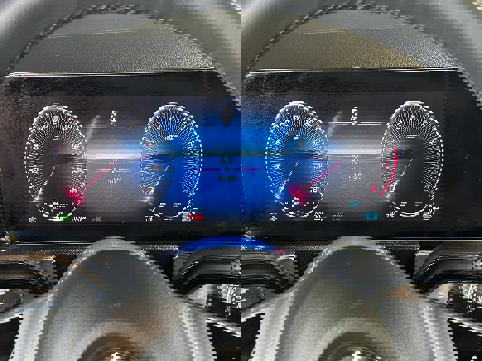 Used 2025 Mercedes-Benz GLB 250 4MATIC image 24