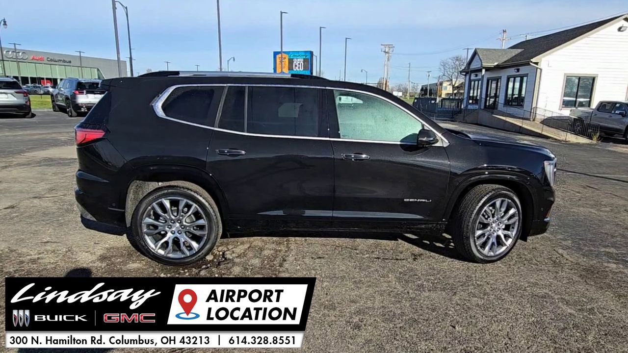 New 2026 GMC Acadia Denali image 9
