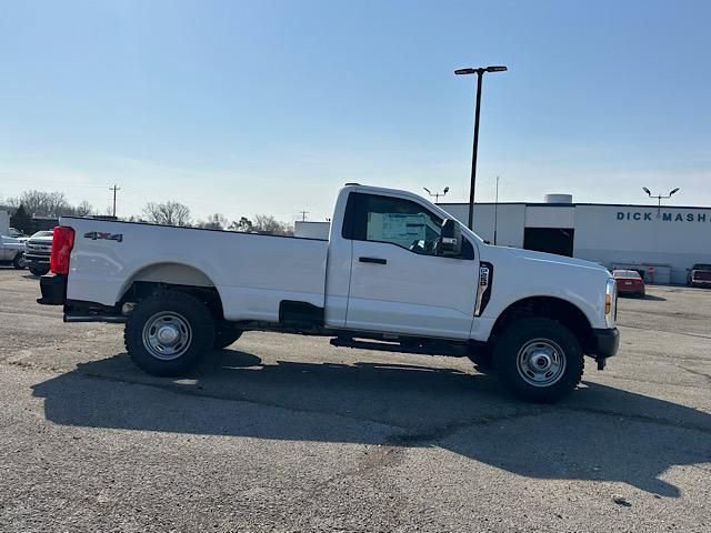 New 2025 Ford F250 XL w/ XL Off-Road Package image 12