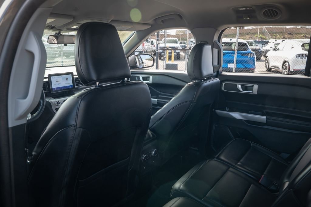 Used 2022 Ford Explorer XLT w/ Equipment Group 202A image 45