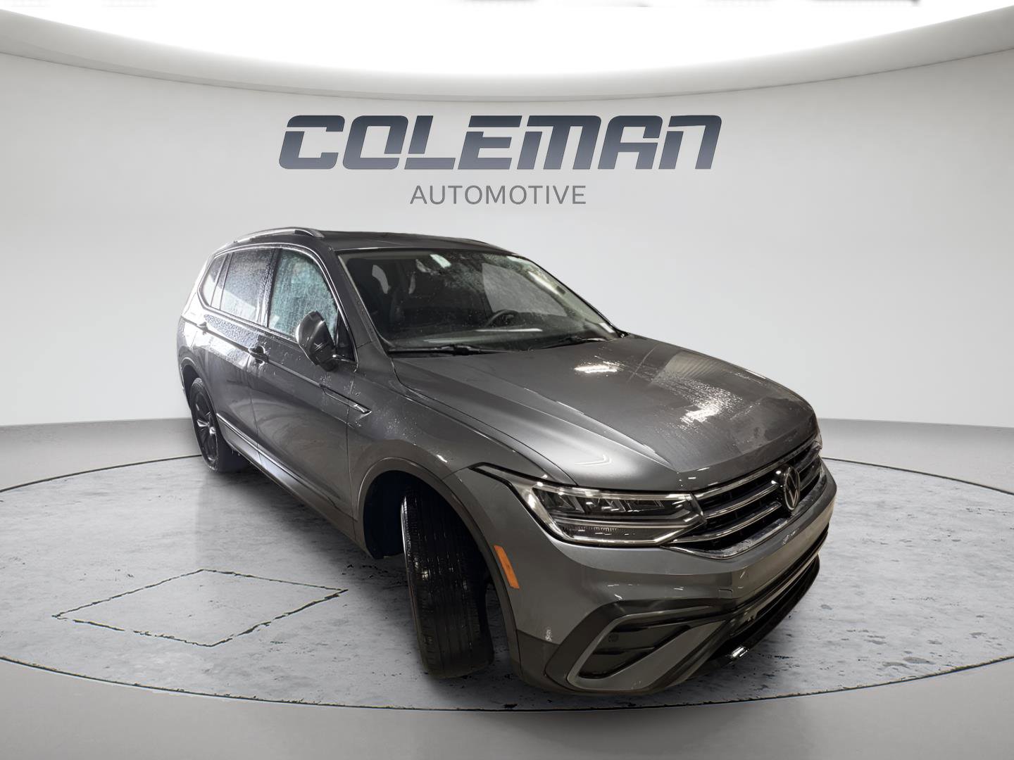 Used 2024 Volkswagen Tiguan Wolfsburg Edition FWD image 8