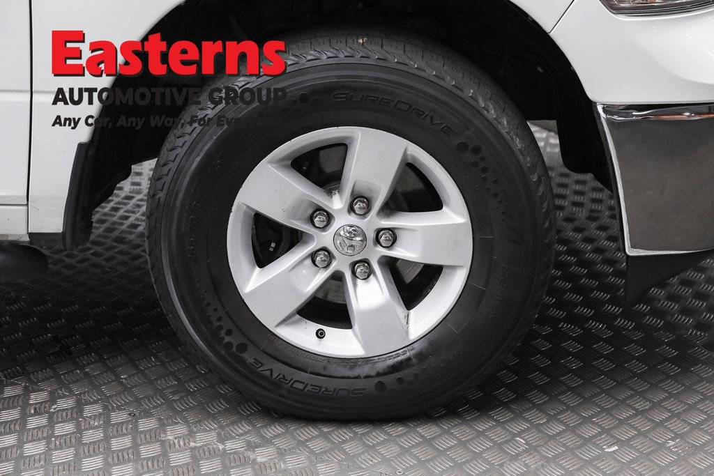 Used 2020 RAM 1500 Classic SLT image 28