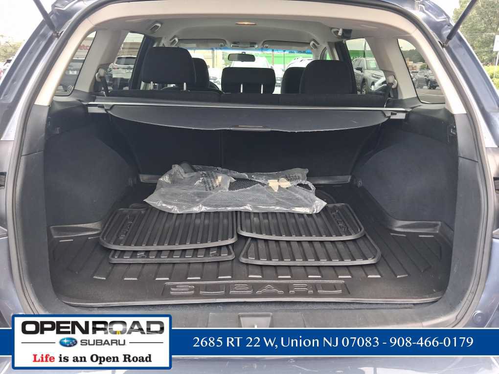 Used 2013 Subaru Outback 2.5i Premium w/ All-Weather Pkg AWD/4WD image 22