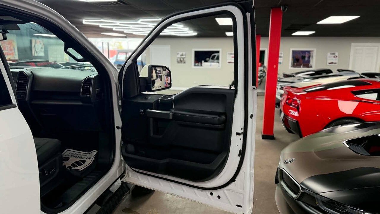 Used 2018 Ford F150 XLT w/ Equipment Group 302A Luxury AWD/4WD image 16