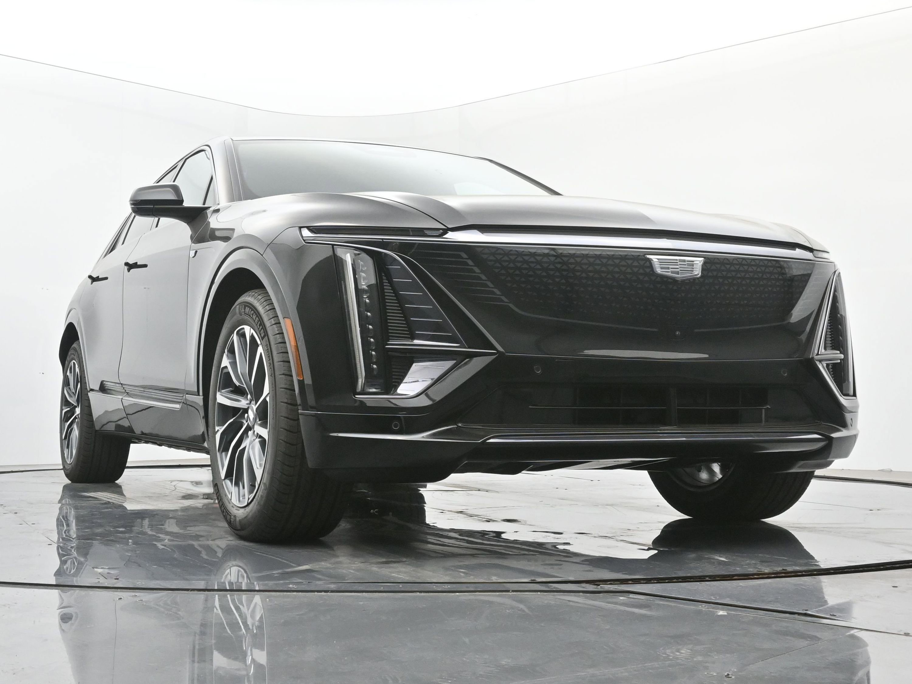 New 2025 Cadillac Lyriq Sport w/ LPO, Floor Liner Package image 22