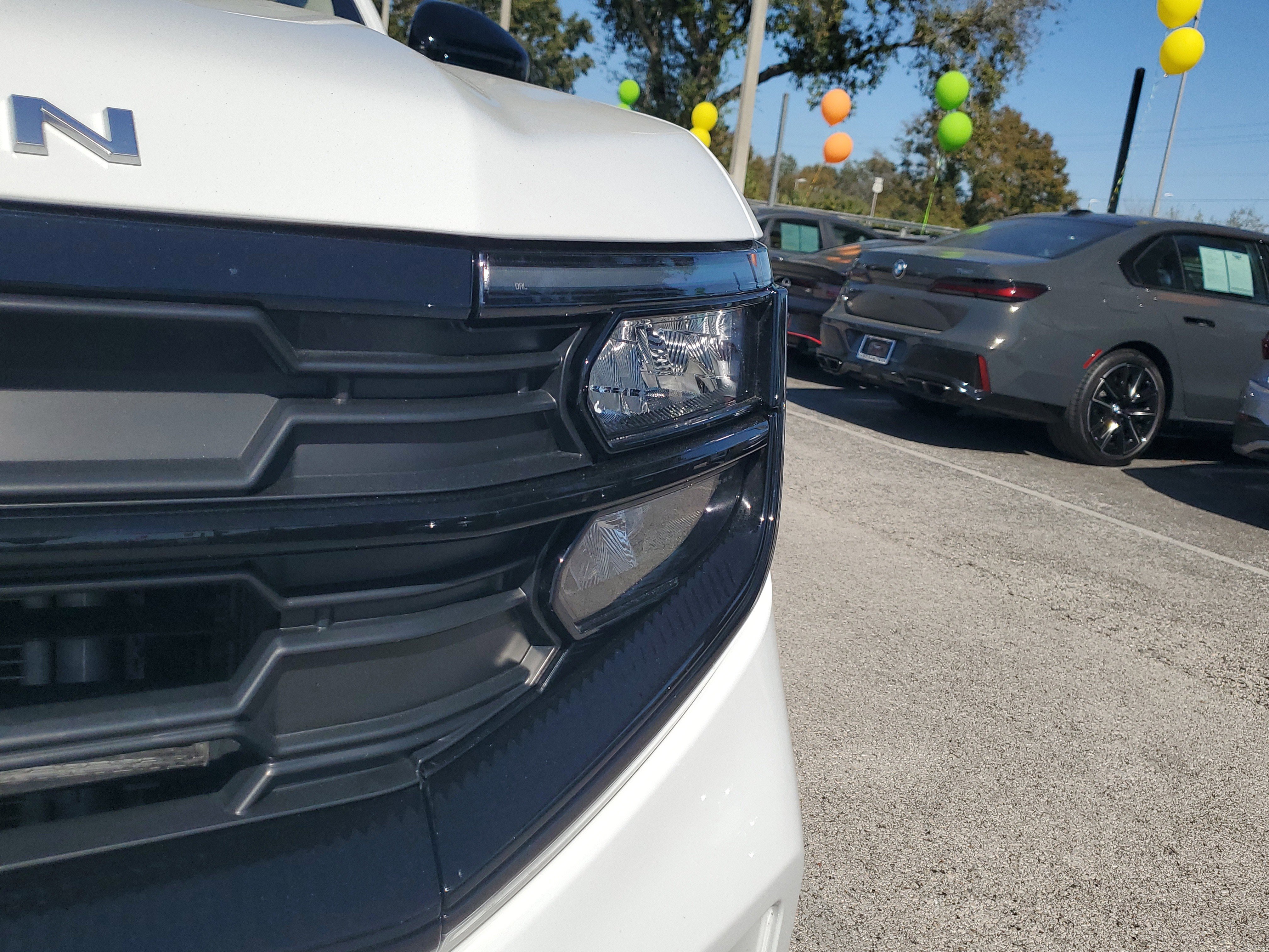 Certified 2025 Ford Expedition Active image 3