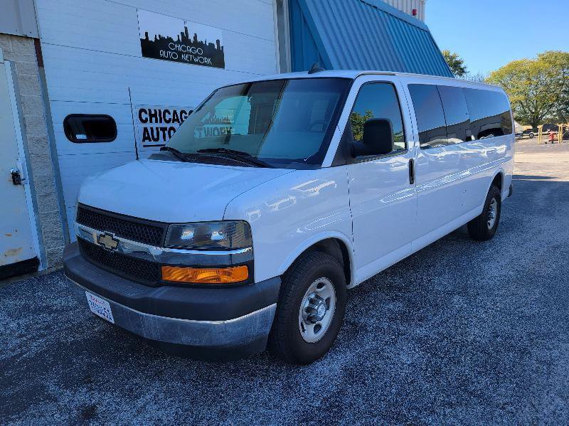 Used 2017 Chevrolet Express 3500 LT w/ LT Preferred Equipment Group RWD image 1