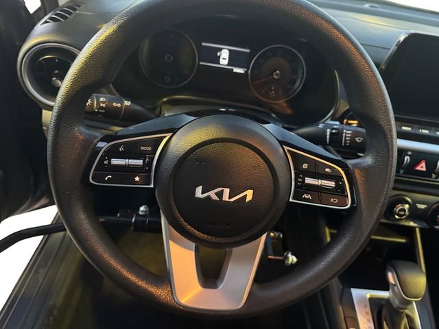 Used 2024 Kia Forte LXS image 12