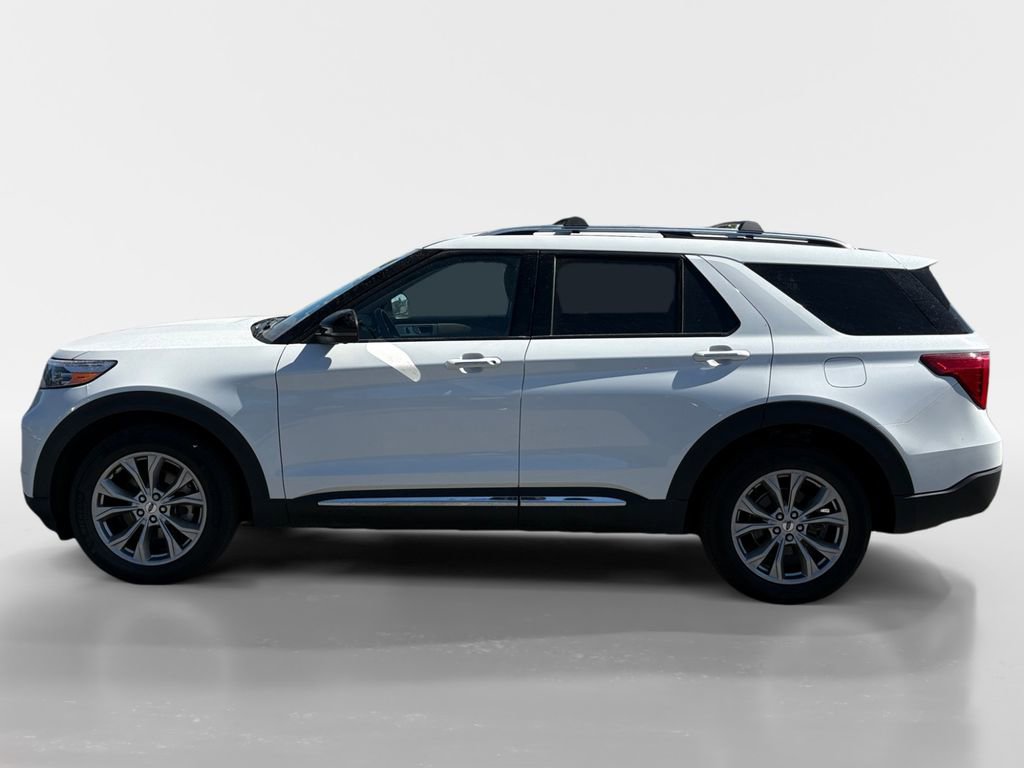 Used 2023 Ford Explorer Limited w/ Limited Technology Package AWD/4WD image 2