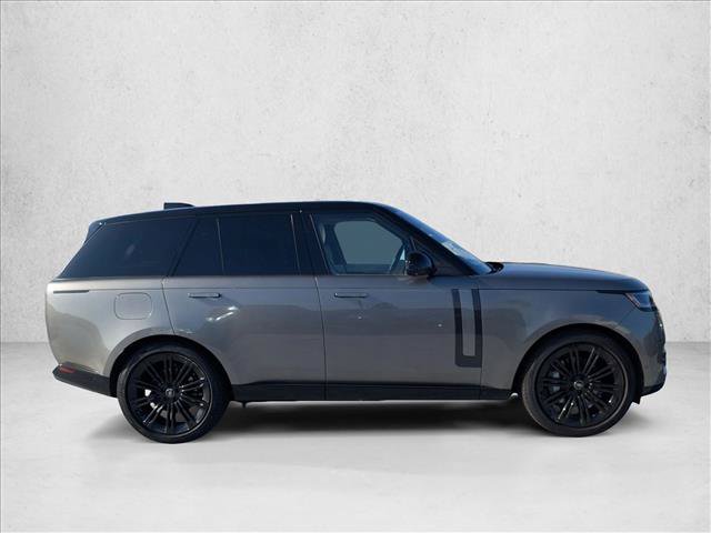 Used 2023 Land Rover Range Rover SE AWD/4WD image 4