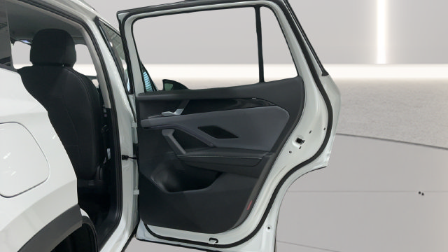 New 2026 Volkswagen Tiguan SE AWD/4WD image 32
