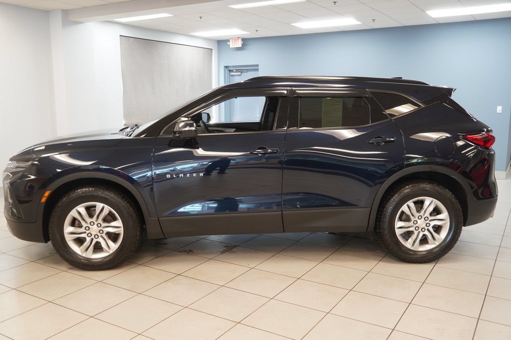 Used 2021 Chevrolet Blazer LT AWD/4WD image 2