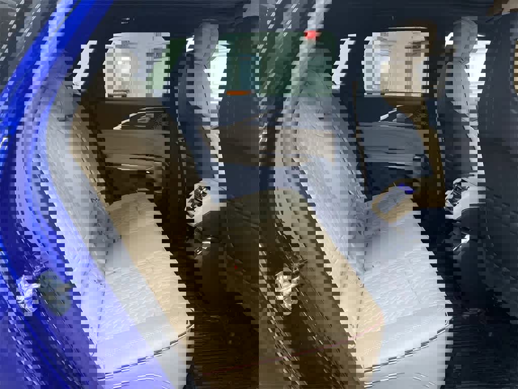 Certified 2025 Cadillac Lyriq Sport w/ Nappa Leather Package image 18