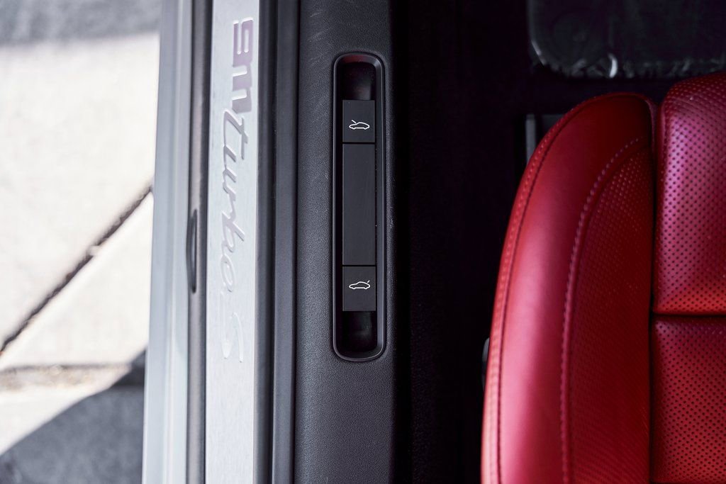 Used 2021 Porsche 911 Turbo S image 33