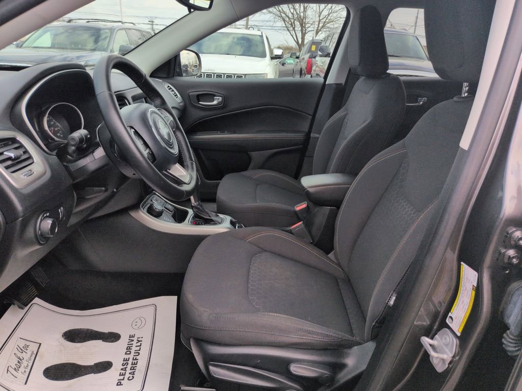 Used 2019 Jeep Compass Sport w/ Cold Weather Group image 9