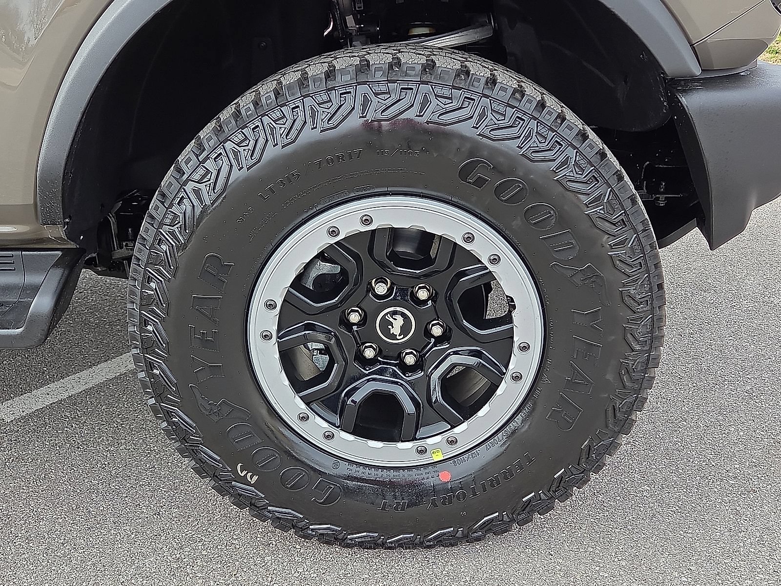 Certified 2026 Ford Bronco Outer Banks w/ Sasquatch Package AWD/4WD image 7