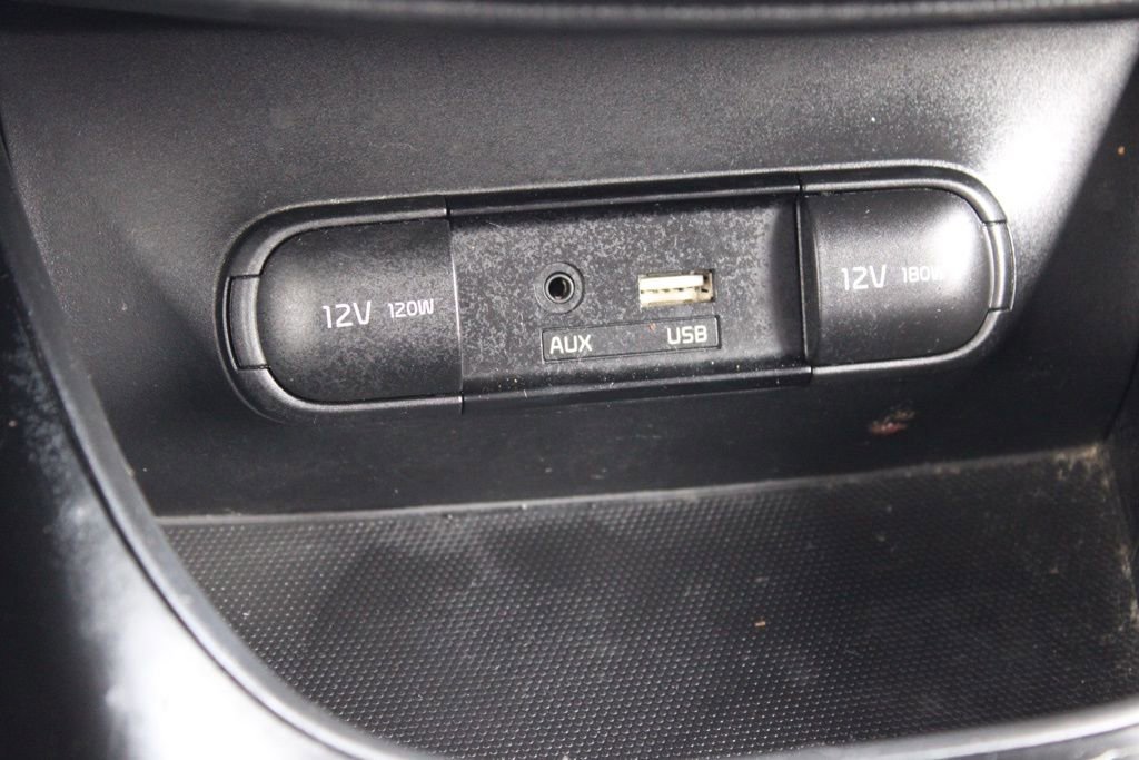 Used 2017 Kia Soul + image 33