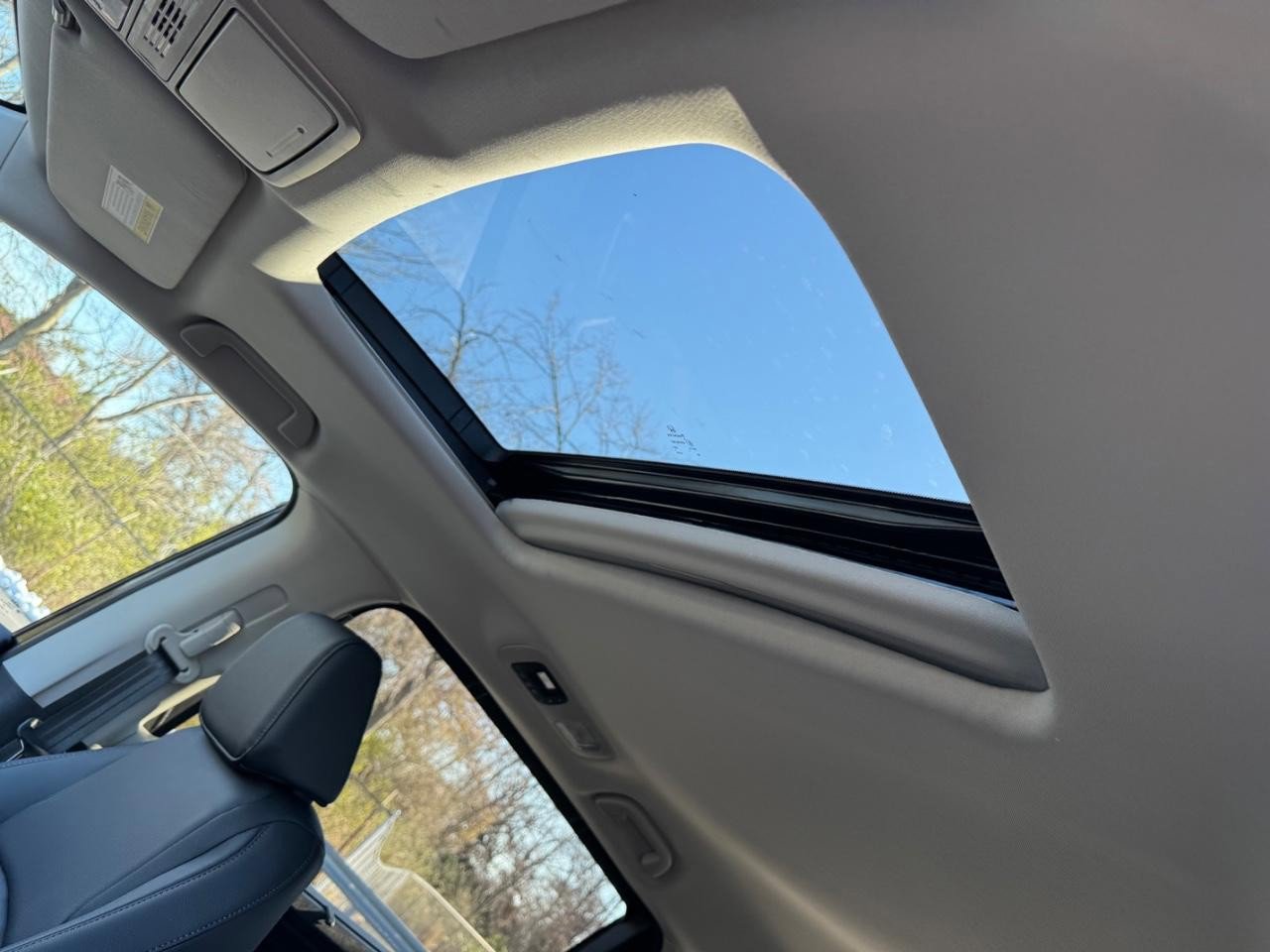 Certified 2026 Honda Odyssey EX-L image 19