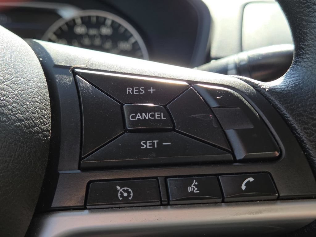 Used 2023 Nissan Altima 2.5 SV FWD image 30