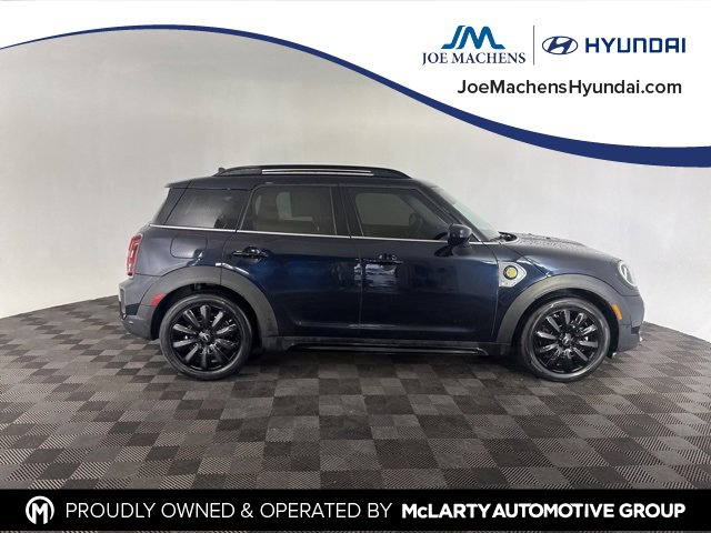 Used 2023 MINI Cooper Countryman SE w/ Storage Package image 4