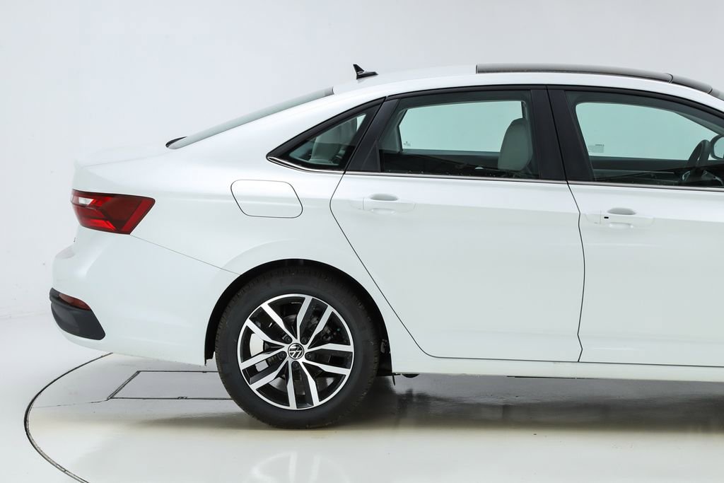 New 2026 Volkswagen Jetta SE image 11