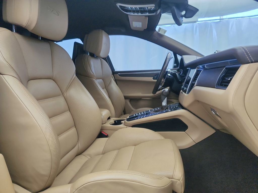 Used 2017 Porsche Macan GTS image 26