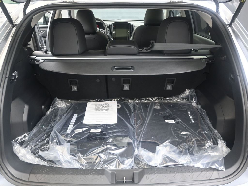 Used 2025 Subaru Crosstrek 2.5i Limited w/ Crosstrek Mirror Package image 17