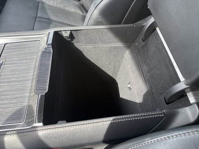 Used 2024 Jeep Wagoneer L Series II w/ Flexible Seating Group image 32