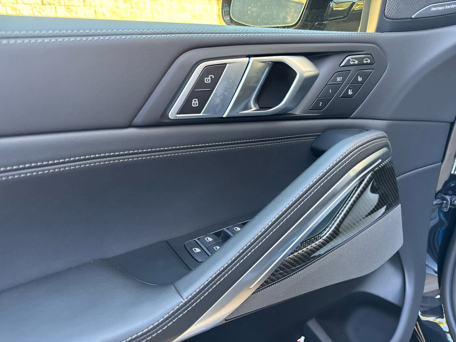 New 2026 BMW X6 M60i w/ Executive Package image 15
