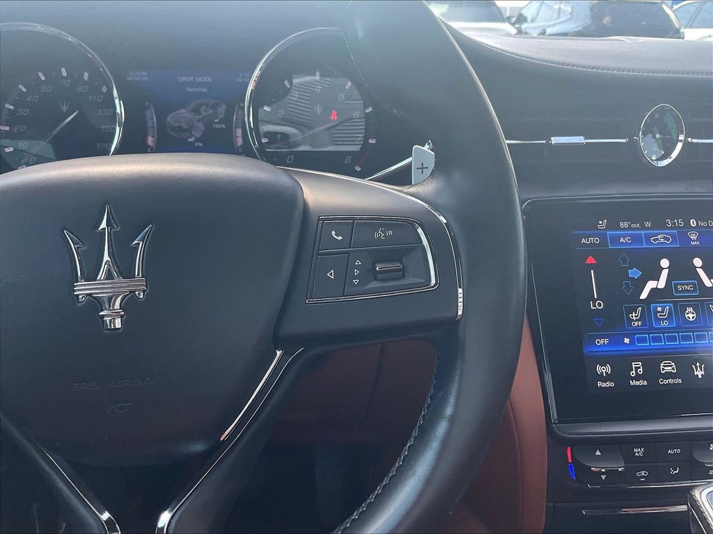 Used 2019 Maserati Quattroporte S Q4 AWD/4WD image 12