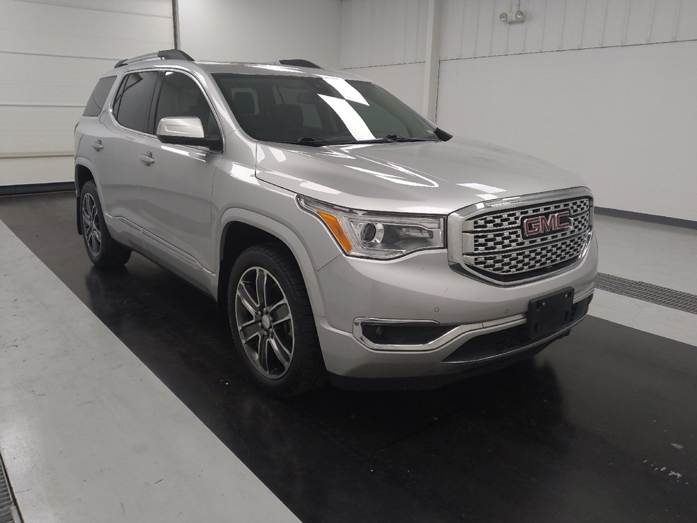 Used 2019 GMC Acadia Denali w/ Technology Package AWD/4WD image 13
