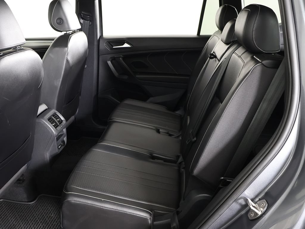Used 2024 Volkswagen Tiguan SE R-Line FWD image 35