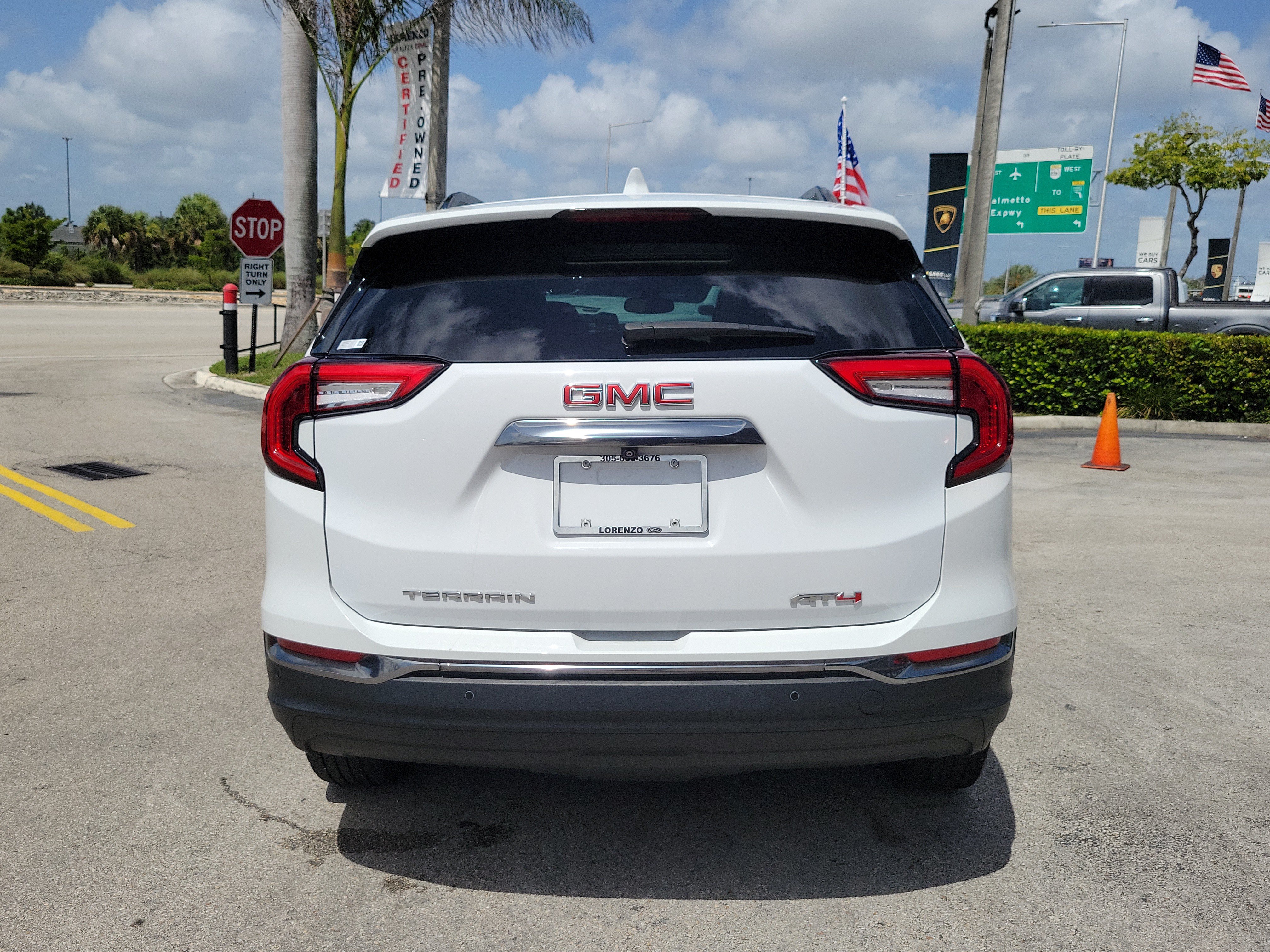 Used 2024 GMC Terrain AT4 w/ Tech Package AWD/4WD image 6