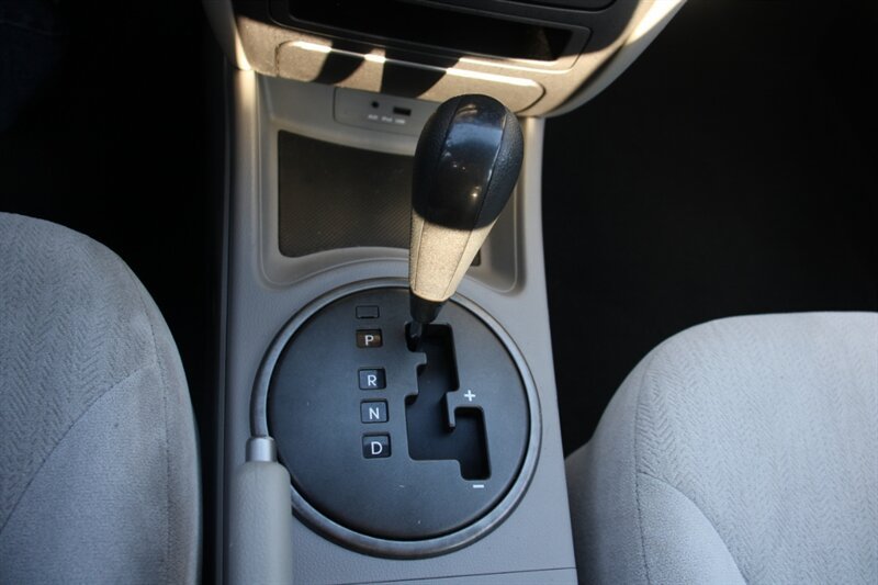 Used 2010 Kia Optima LX FWD image 8