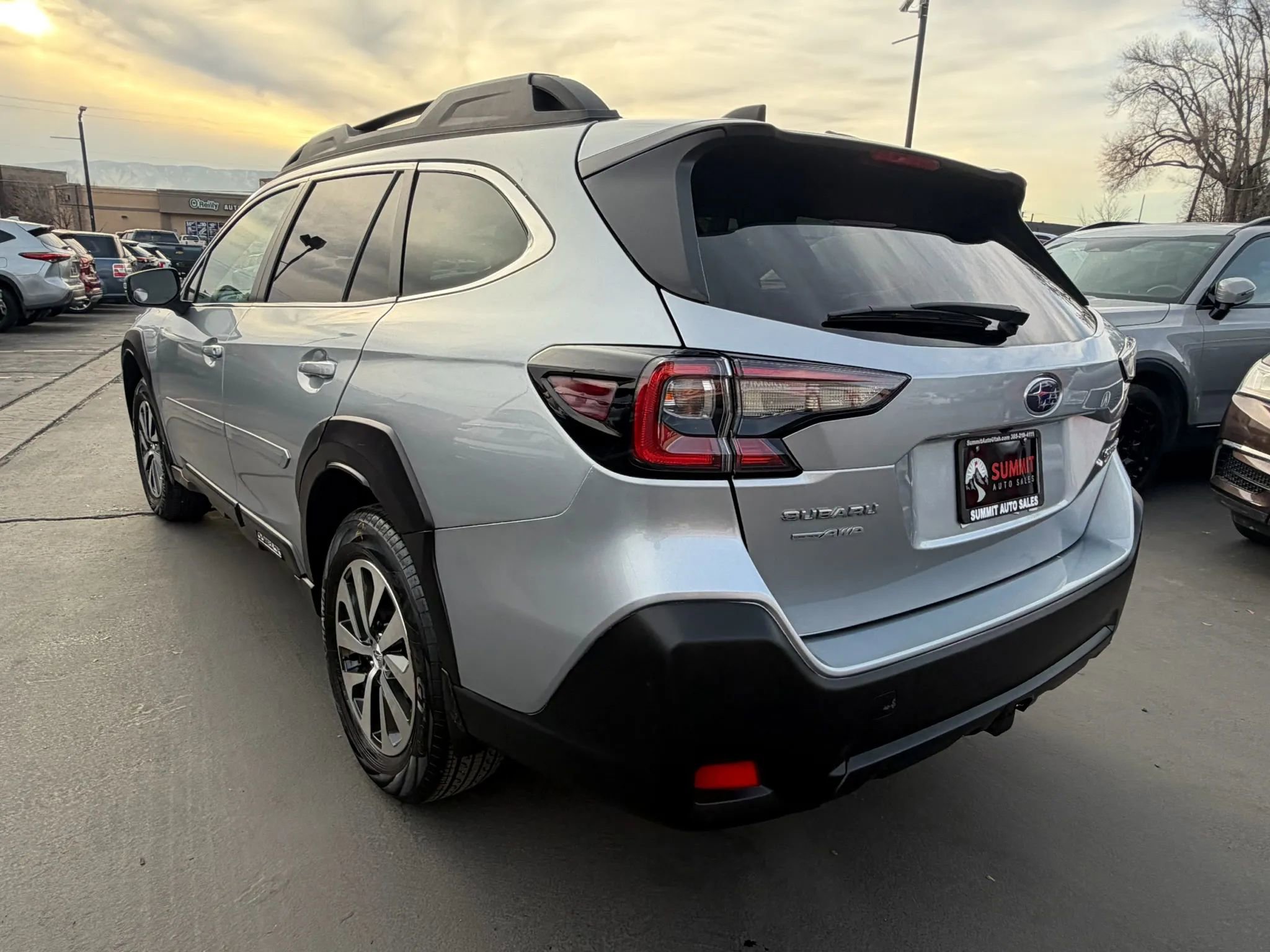 Used 2024 Subaru Outback Premium image 6