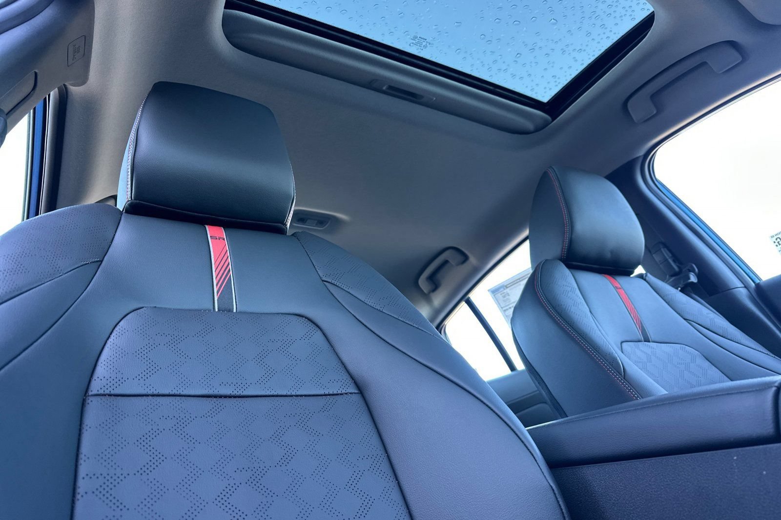 New 2026 Nissan Sentra SR w/ SR Premium Package FWD image 18