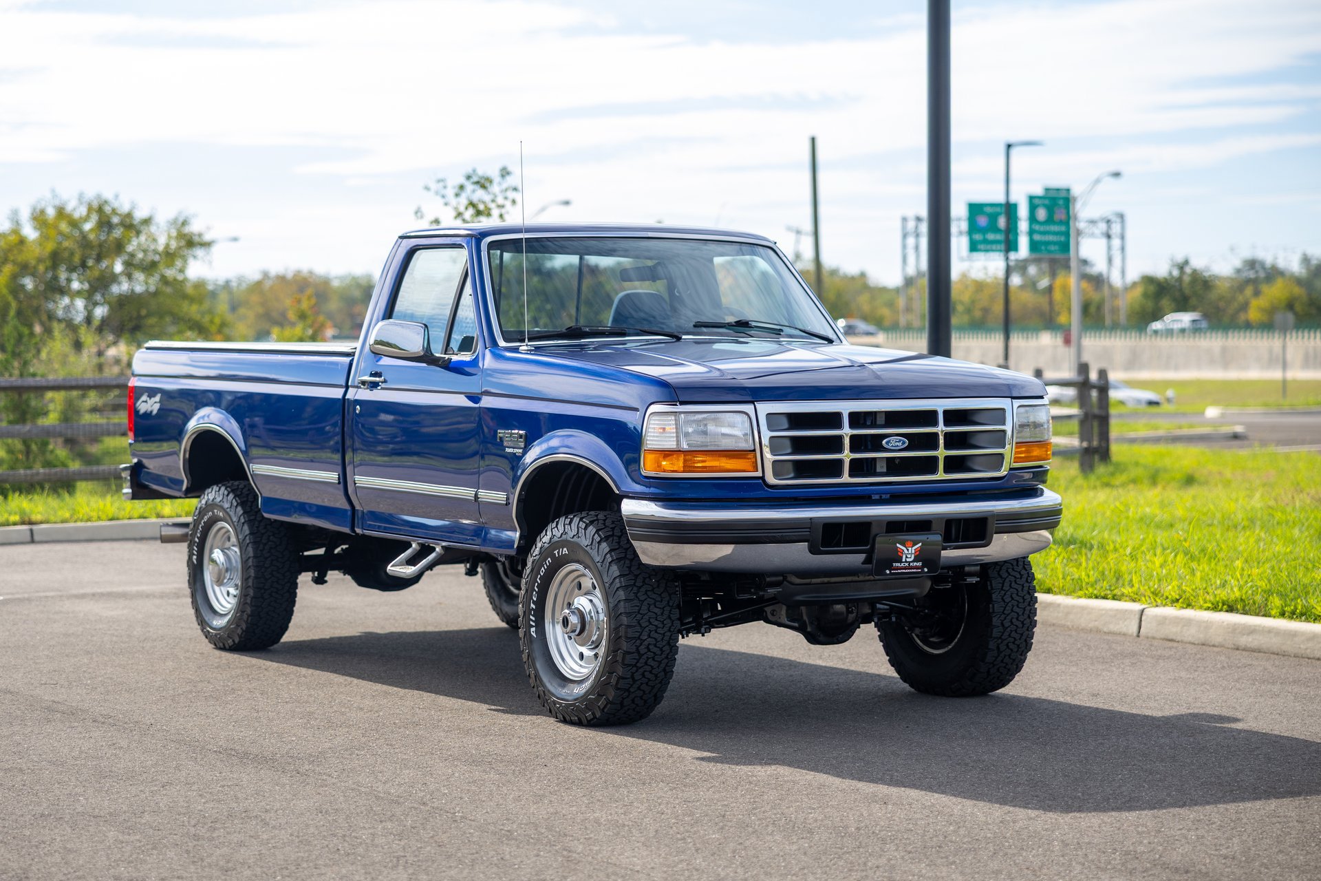 Used 1996 Ford F250 4x4 Regular Cab image 1