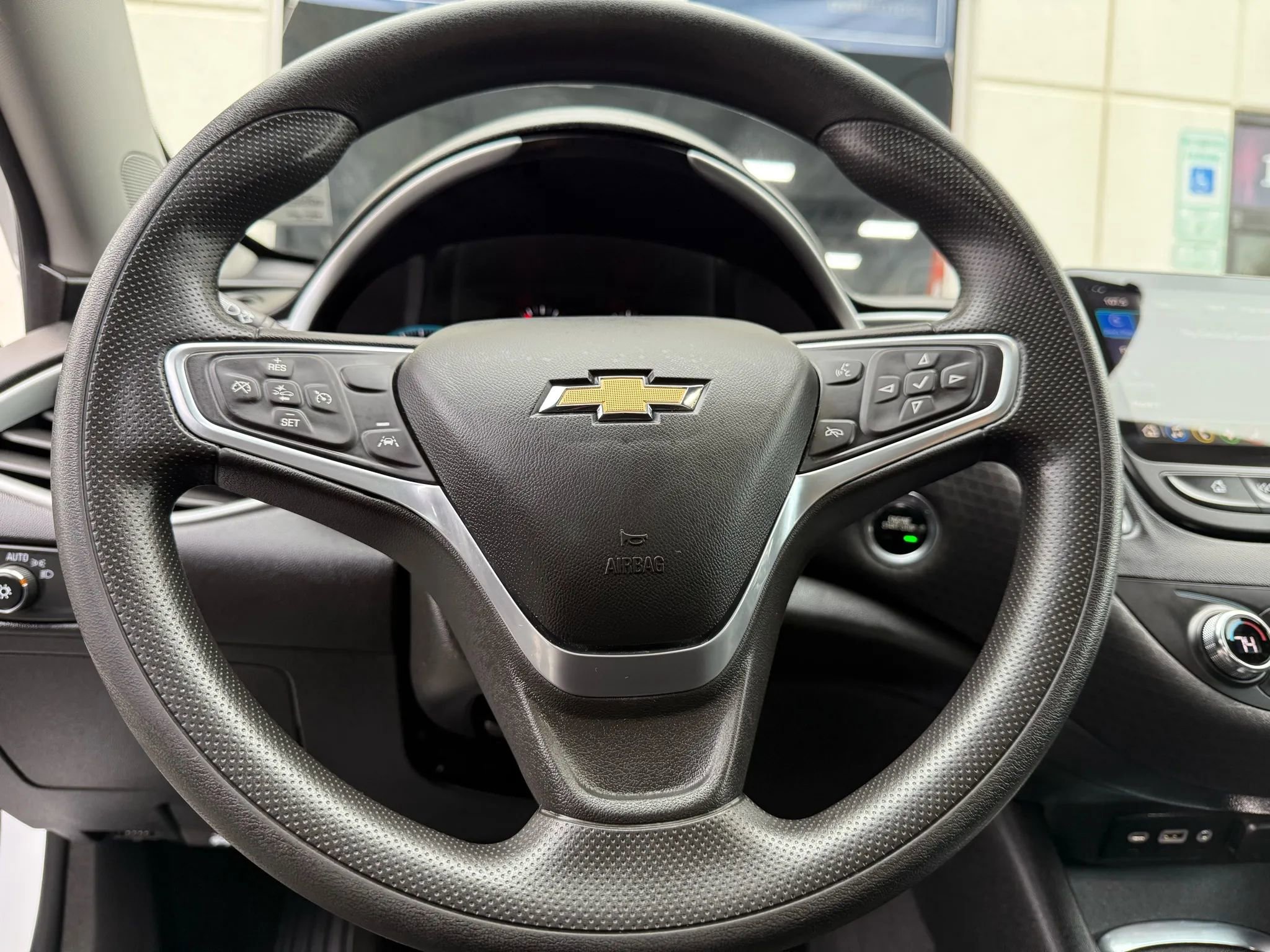 Used 2023 Chevrolet Malibu LT image 27