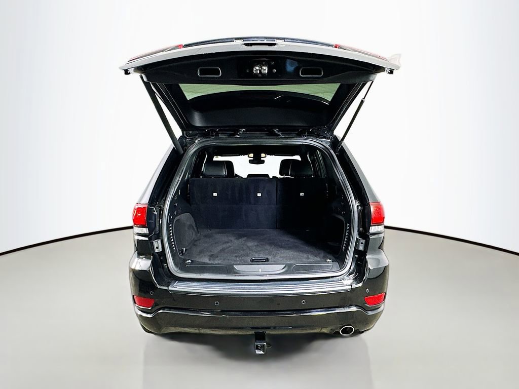Used 2020 Jeep Grand Cherokee Altitude image 34