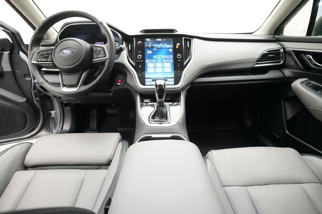 Certified 2025 Subaru Outback Limited AWD/4WD image 5