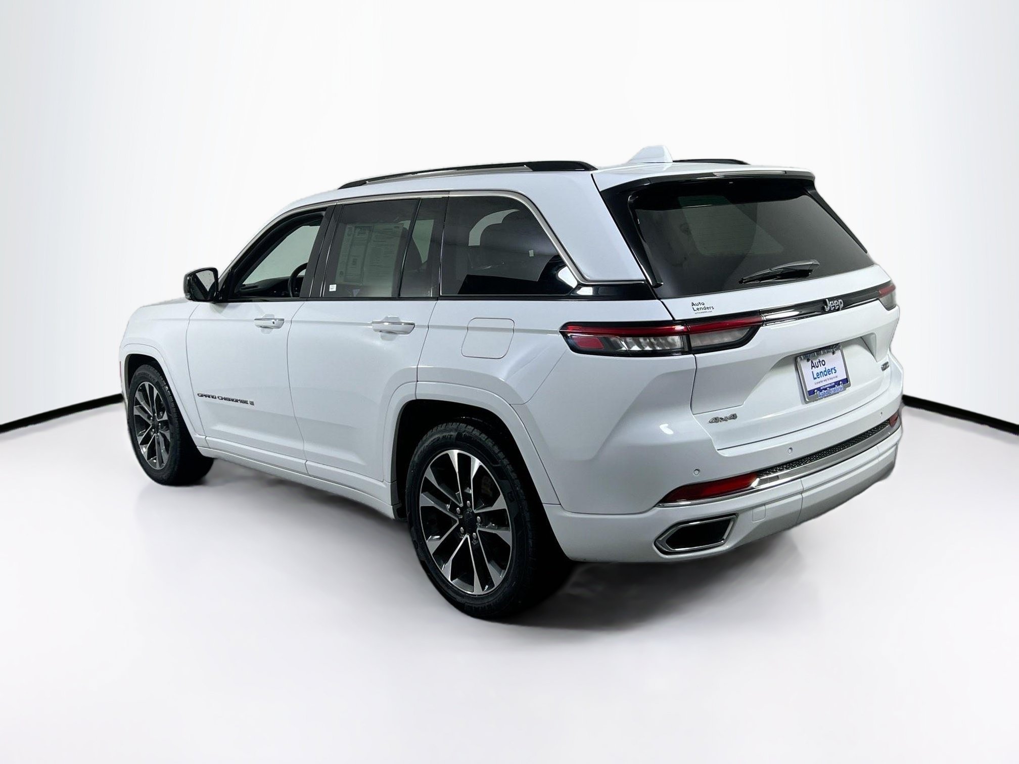 Used 2022 Jeep Grand Cherokee Overland AWD/4WD image 7