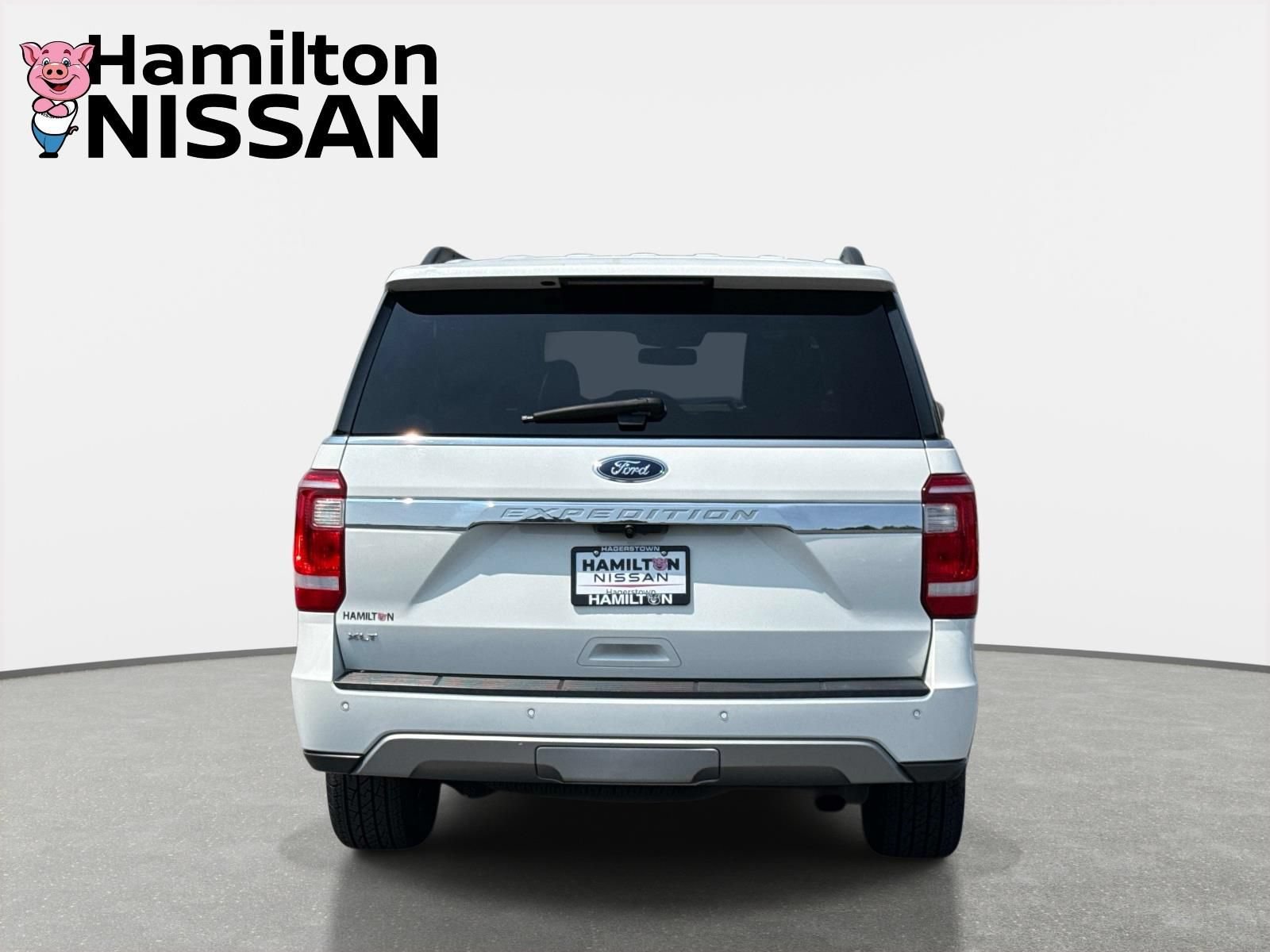 Used 2020 Ford Expedition XLT w/ Equipment Group 202A AWD/4WD image 3
