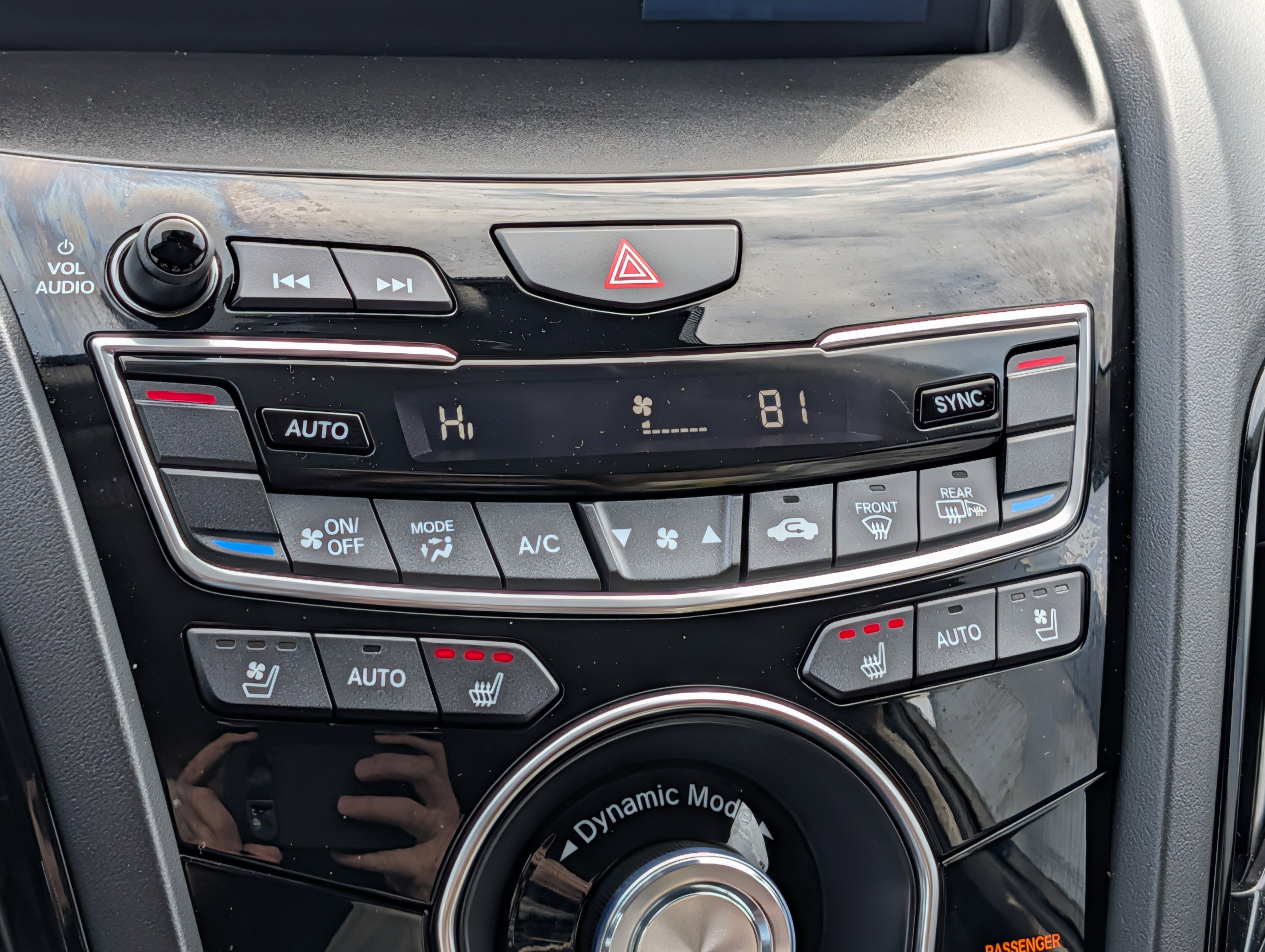 Certified 2024 Acura RDX w/Advance Package image 23