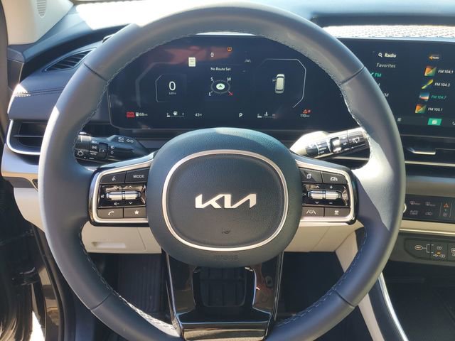 New 2026 Kia Carnival SX w/ SX Dark Edition Package image 17