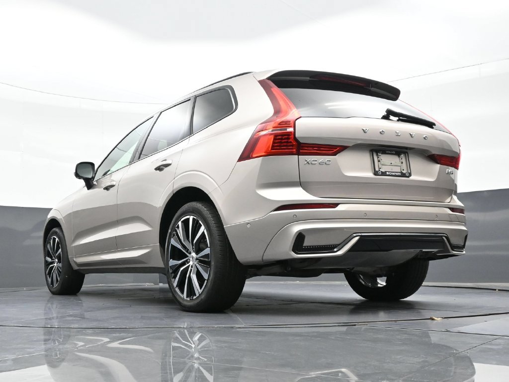 Certified 2024 Volvo XC60 B5 Plus AWD/4WD image 31