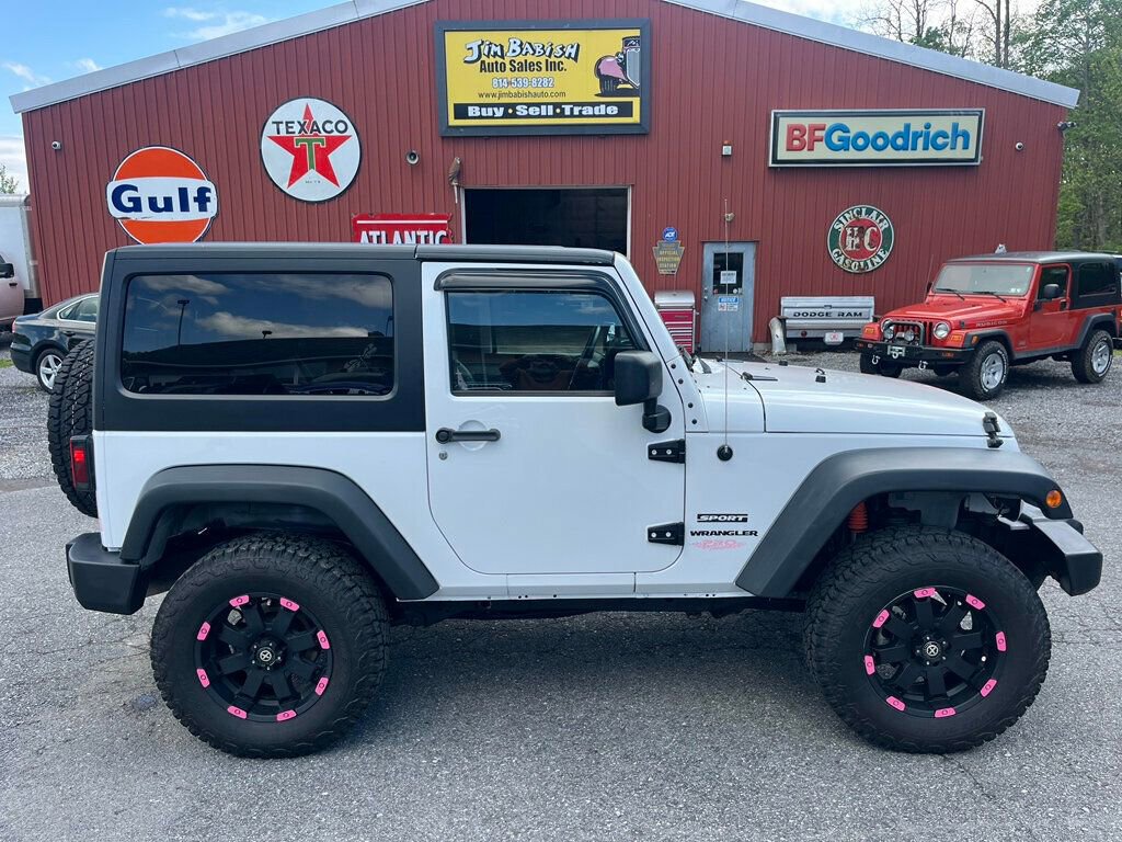 Used 2012 Jeep Wrangler Sport AWD/4WD image 2
