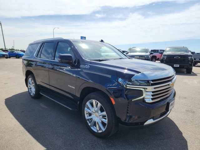 Used 2024 Chevrolet Tahoe High Country AWD/4WD image 11