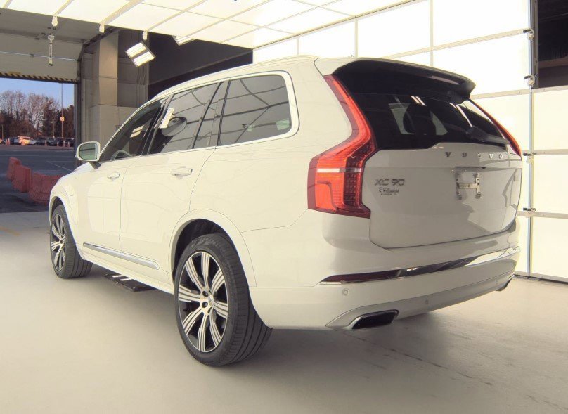 Used 2021 Volvo XC90 T8 Inscription w/ Advanced Package image 4