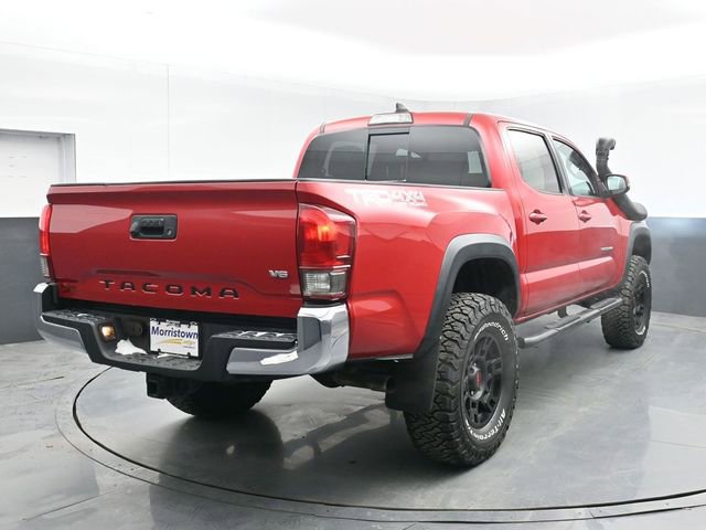 Used 2017 Toyota Tacoma TRD Off-Road w/ Tow Package (A/T) image 14